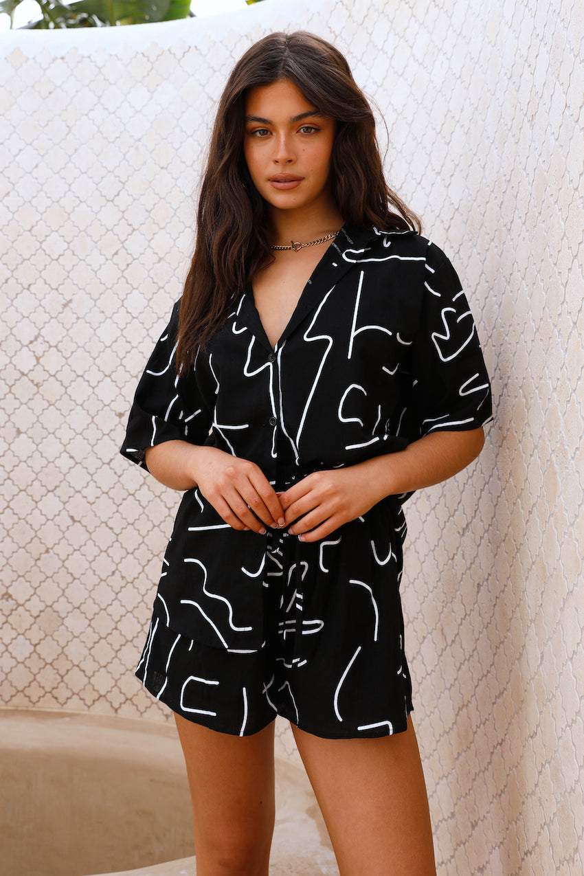 Vibrant Sunrise Set Black